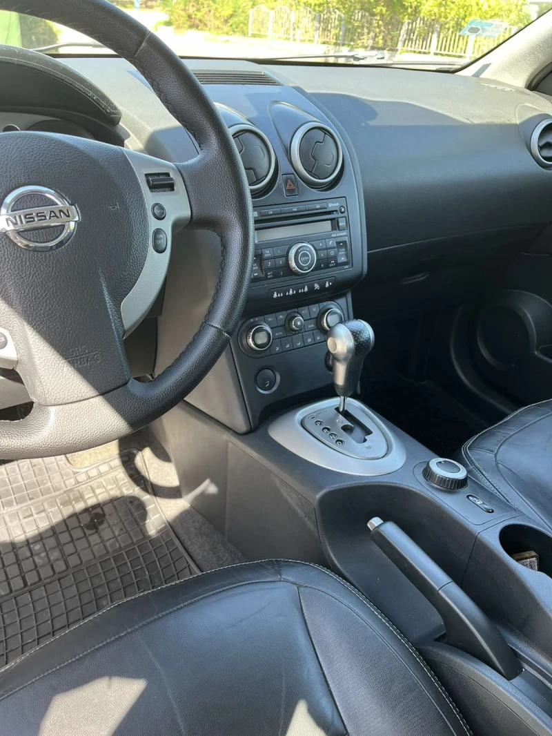 Nissan Qashqai, снимка 8 - Автомобили и джипове - 47319086