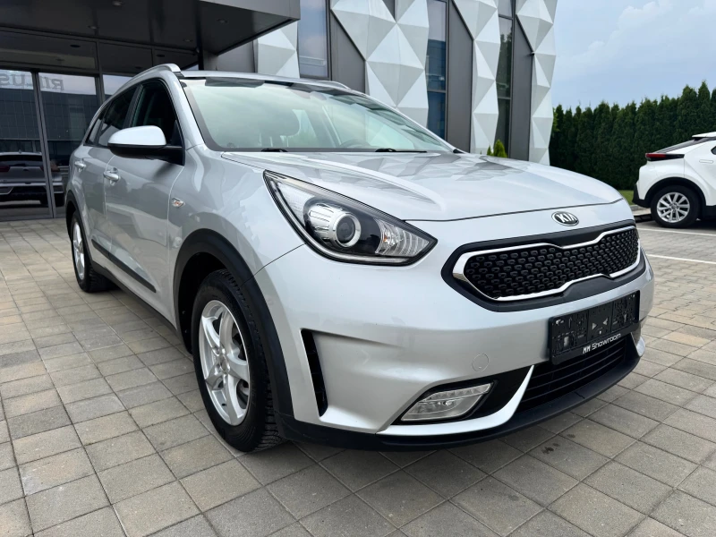 Kia Niro HYBRID-PREMIUM--ПОДГРЕВ-С.КНИЖКА-LANE-ASIST, снимка 3 - Автомобили и джипове - 48728873