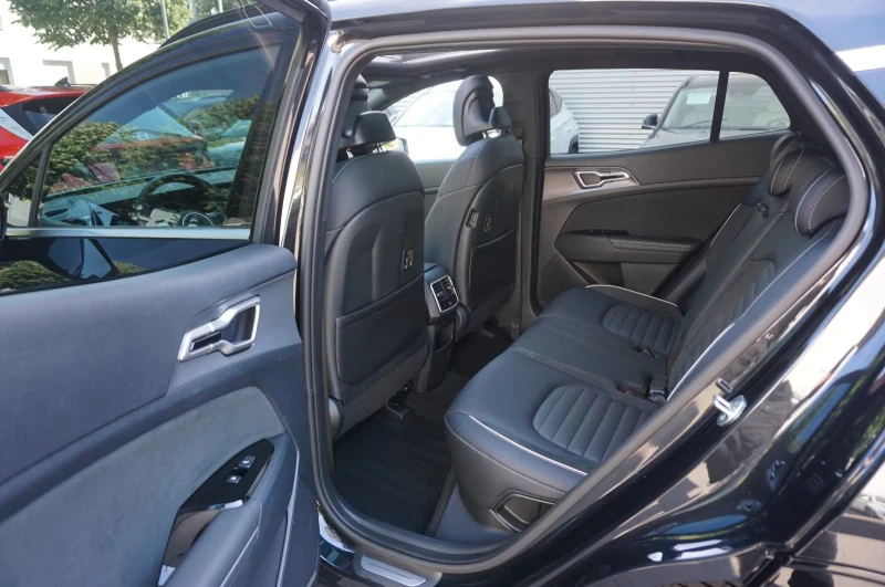 Kia Sportage 1.6PHEV/265HP/GT-LINE/PANO/MEMO/AWD/360/LED/491g, снимка 14 - Автомобили и джипове - 52166565