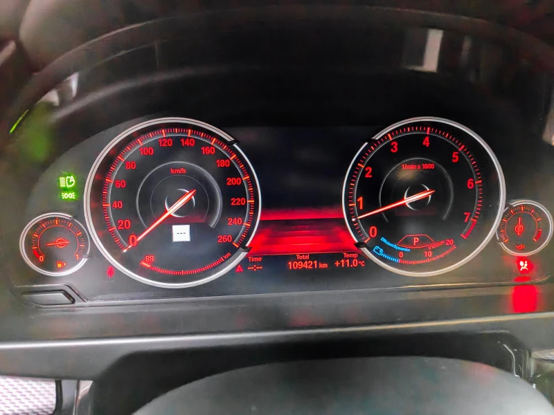 BMW X5 3.5i xDrive M Вакуум, Harman/Kardon, HeadUp, Keyle, снимка 10 - Автомобили и джипове - 53025768