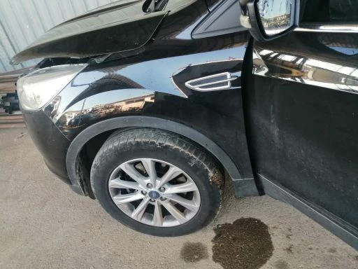 Ford Kuga 2.0, снимка 8 - Автомобили и джипове - 42072323