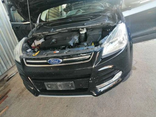 Ford Kuga 2.0, снимка 4 - Автомобили и джипове - 42072323