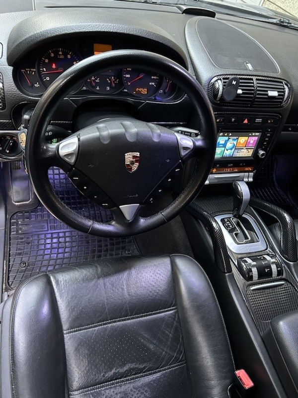 Porsche Cayenne 3.2, FACELIFT GTS Карбонови джанти и интериор, снимка 9 - Автомобили и джипове - 46089103