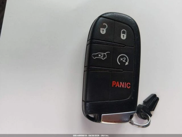 Jeep Grand cherokee SUMMIT / 5.7 / DISTRONIC / ОБДУХ / ПОДГРЕВИ , снимка 9 - Автомобили и джипове - 54885649