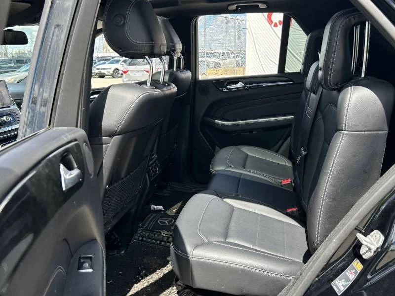 Mercedes-Benz ML 350 * BlueTec * ПОДГРЕВИ * 2 КЛЮЧА * PANO , снимка 14 - Автомобили и джипове - 54983571
