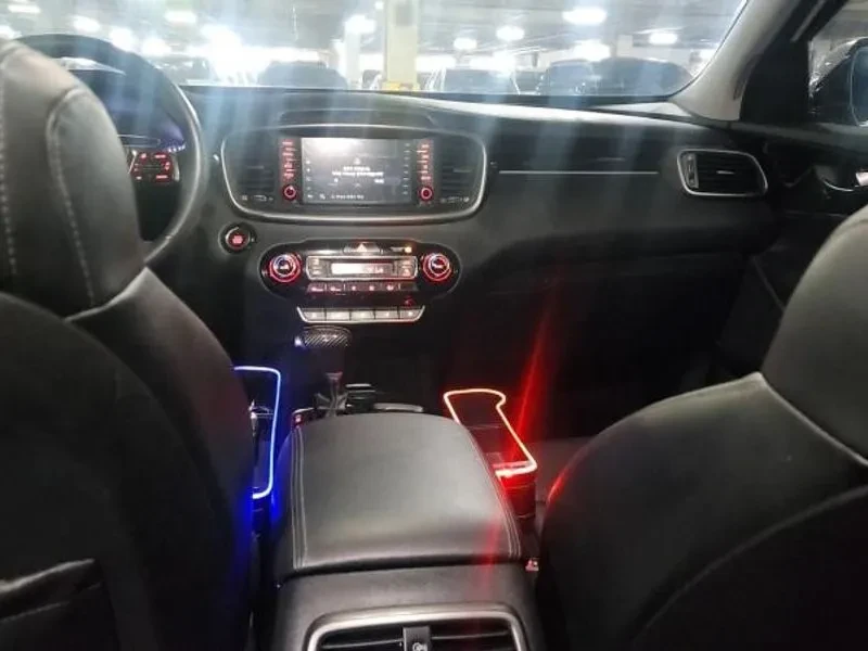 Kia Sorento 2.2 4Wd Number One Edition - САМО 30% АВАНС!, снимка 14 - Автомобили и джипове - 55474395