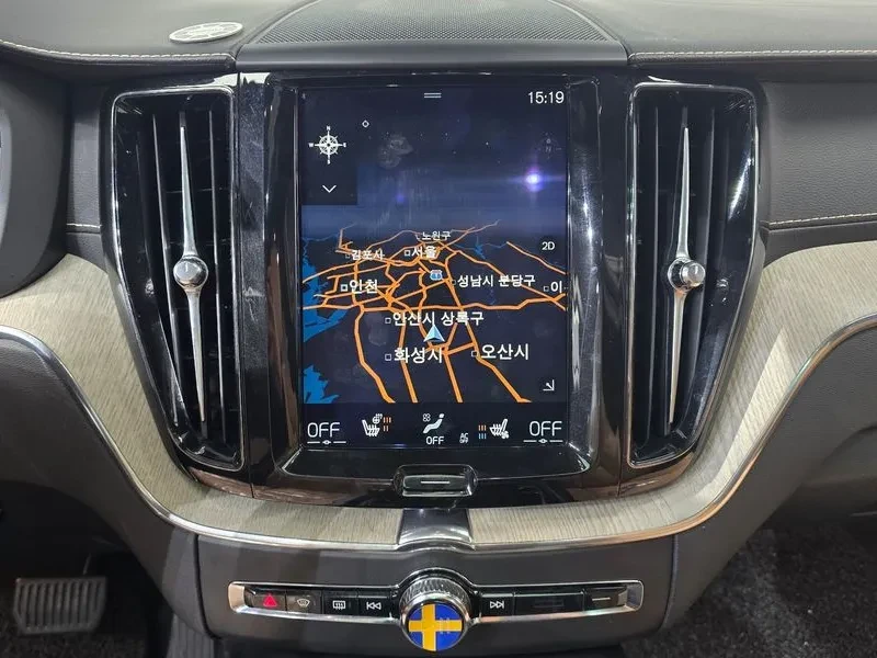 Volvo XC60 D4 - САМО 30% АВАНС, снимка 14 - Автомобили и джипове - 55927651