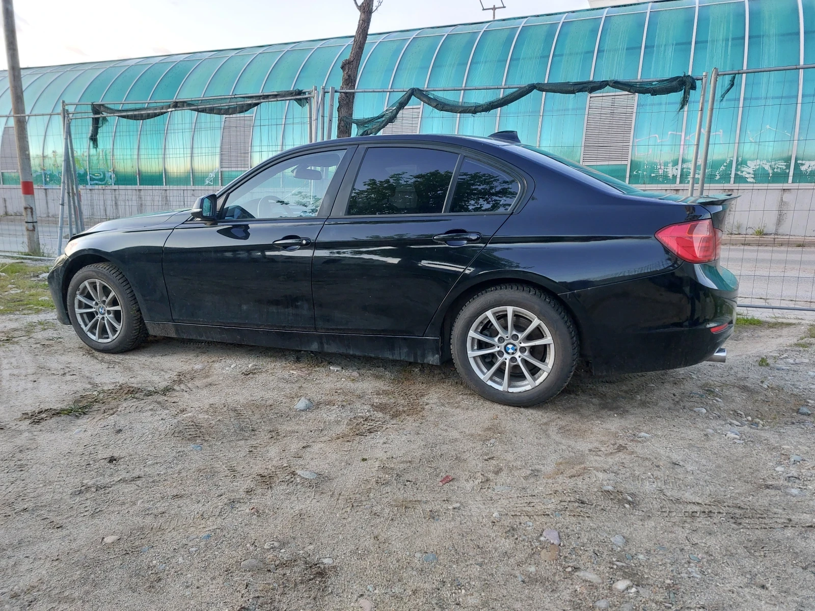 BMW 318 2.0d 143коня 100% ОБСЛУЖЕН НОВИ ВЕРИГИ , снимка 7 - Автомобили и джипове - 51994247