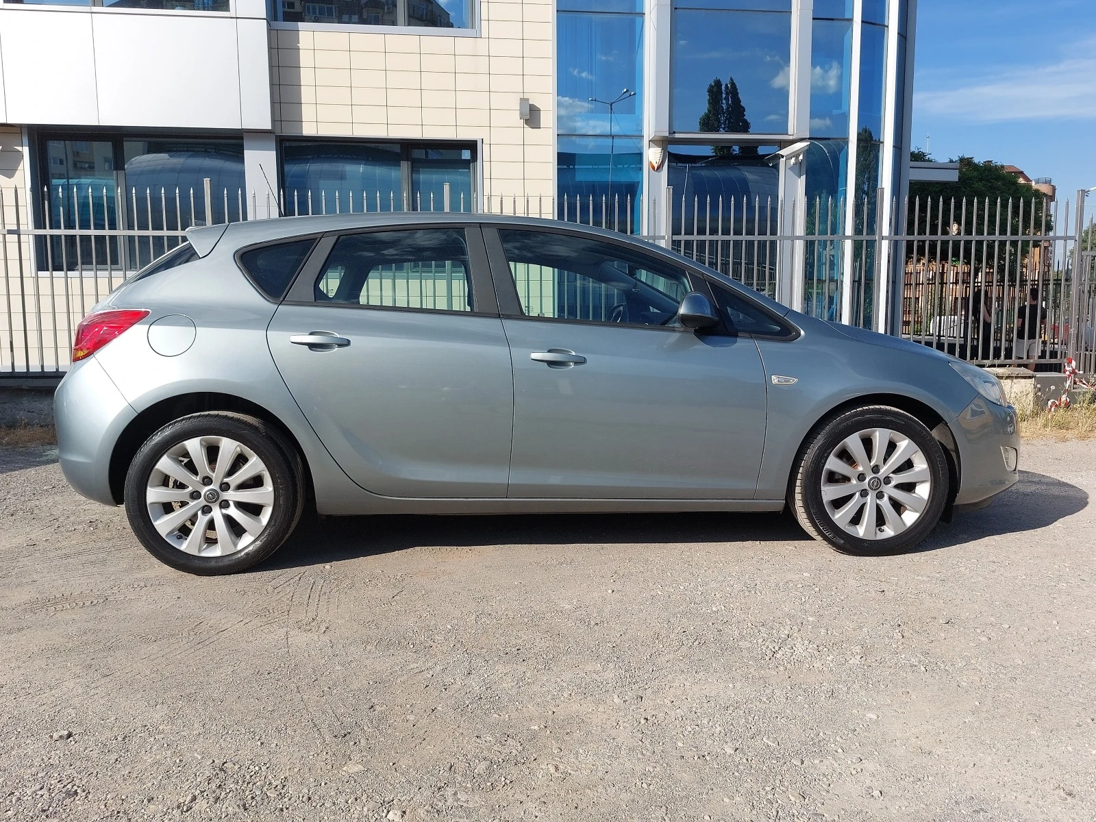 Opel Astra 1.7CDTi COSMO/SPORT NAVI  6 FACELIFT 5  | Mobile.bg   11