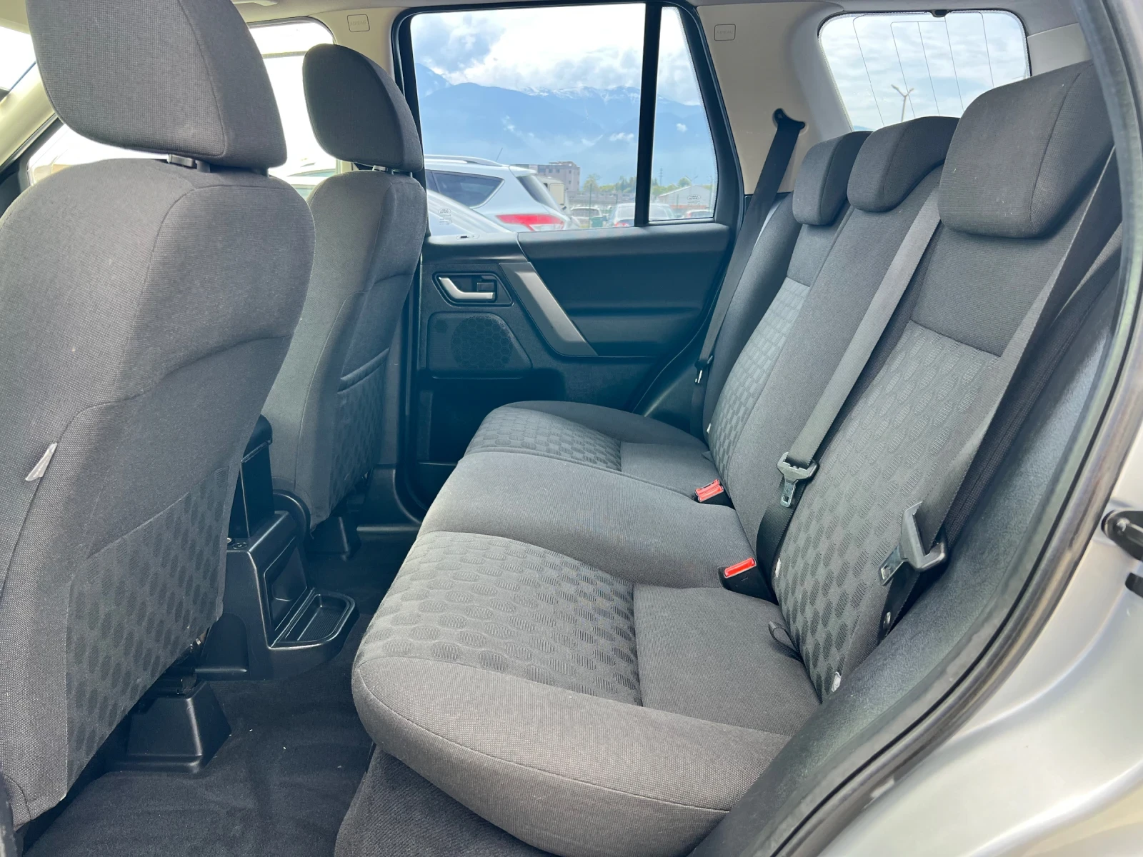 Land Rover Freelander 2.2 TD4 S - изображение 10
