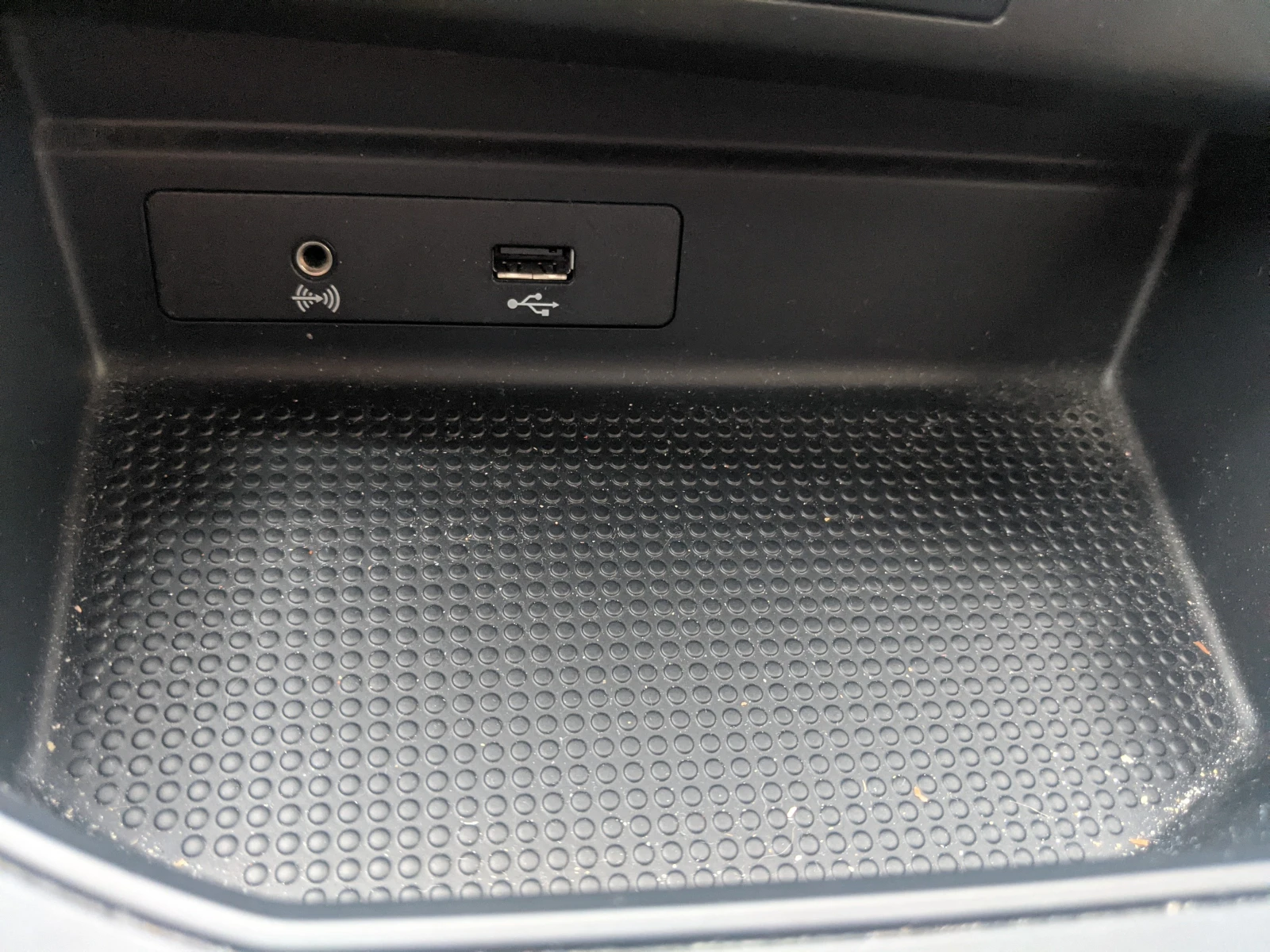 Seat Arona Compact Cross Over - изображение 8
