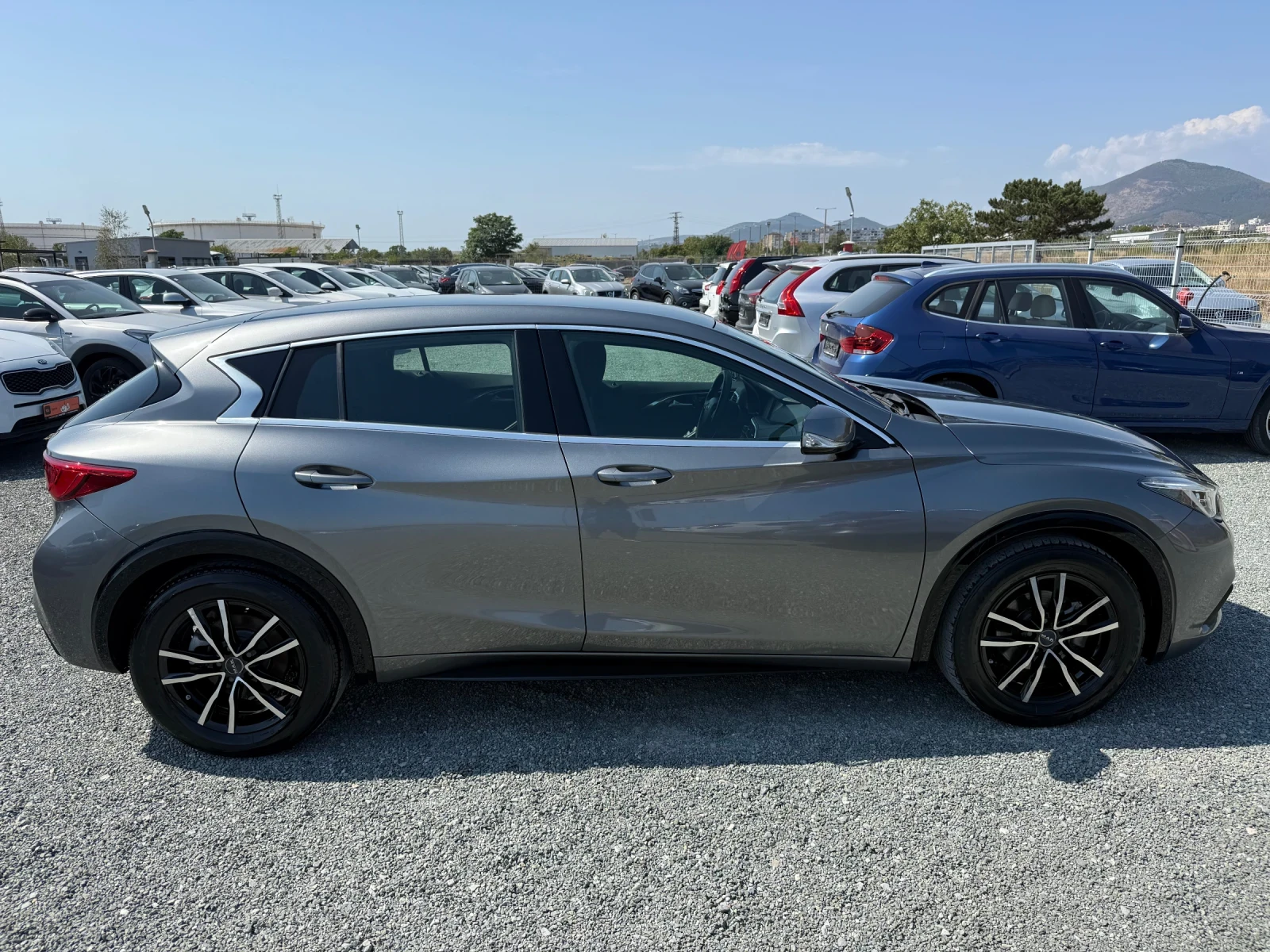 Infiniti Q30 (KATO НОВА) - изображение 4