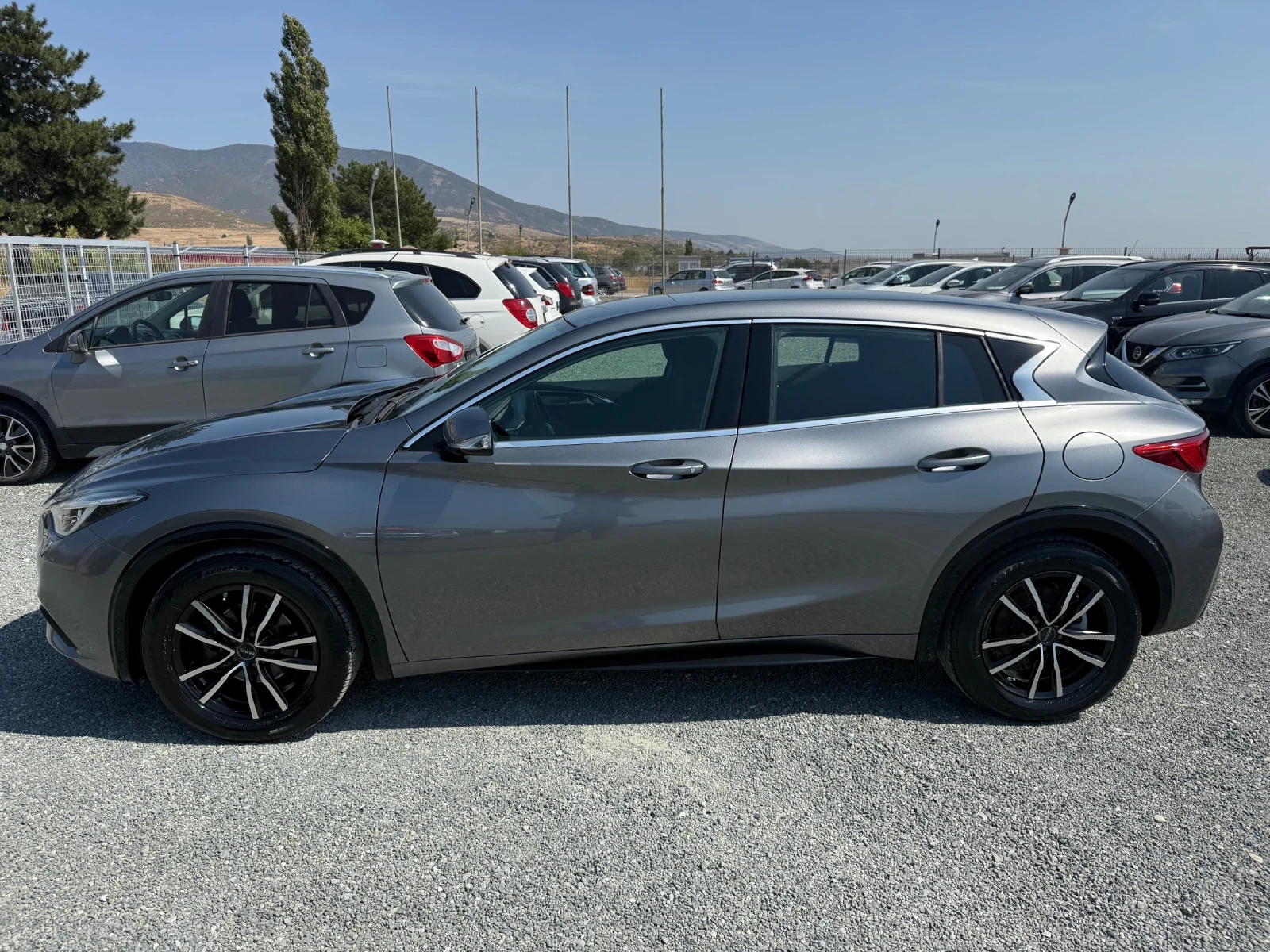 Infiniti Q30 (KATO НОВА) - изображение 10
