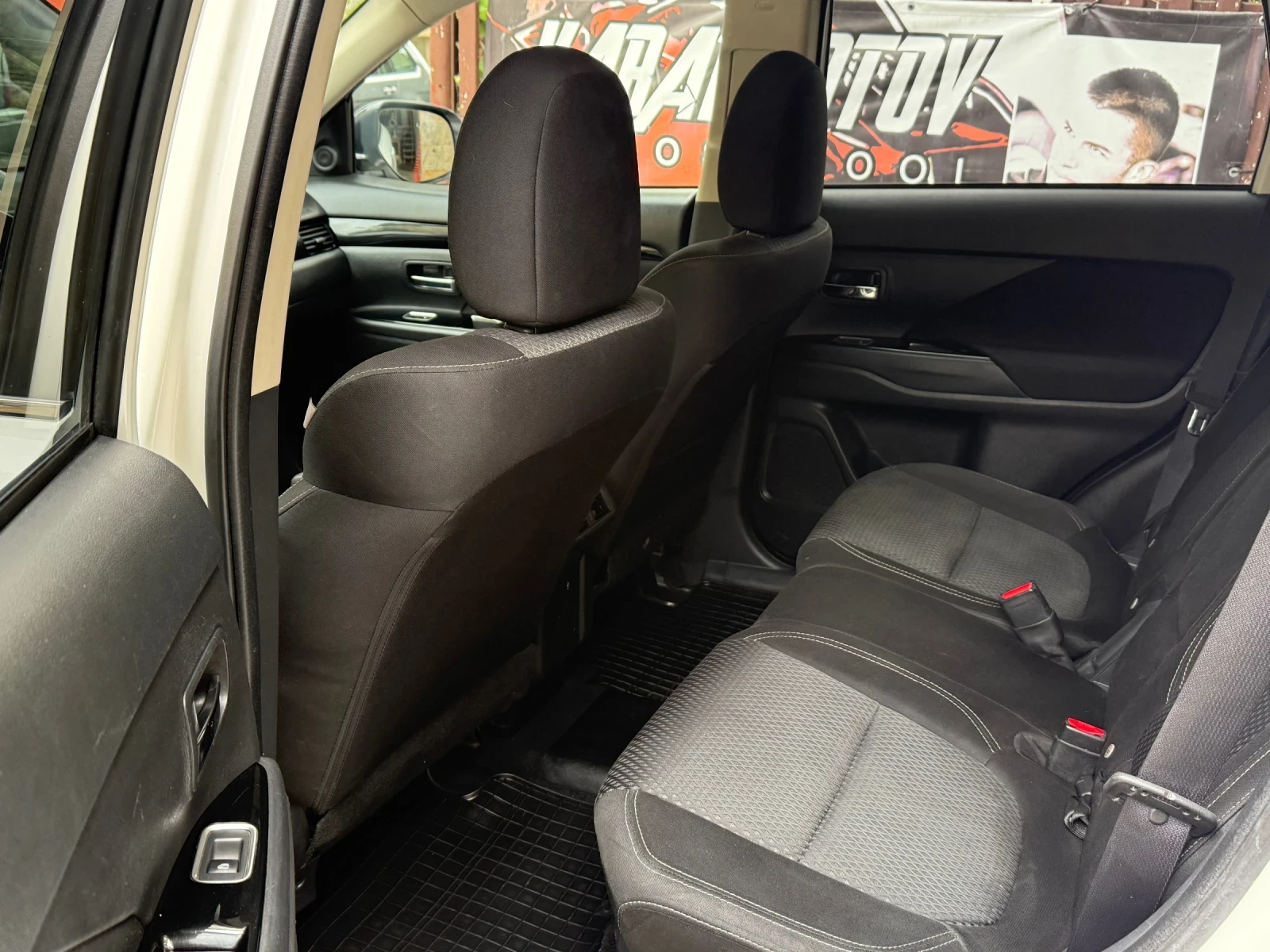 Mitsubishi Outlander 2.5 PHVE Plug-in Hybrid 4�4 | Mobile.bg � ����������� 15