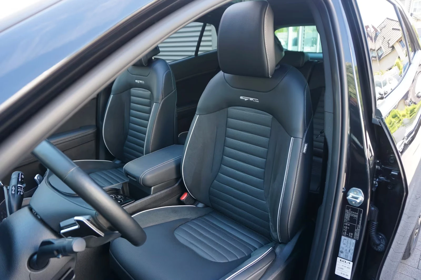 Kia Sportage 1.6PHEV/265HP/GT-LINE/PANO/MEMO/AWD/360/LED/491g - изображение 9