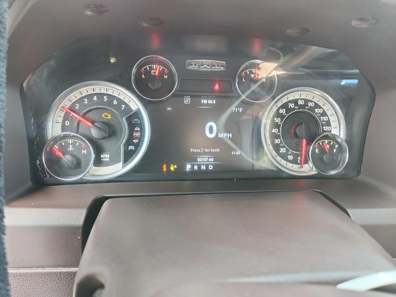 Dodge RAM 1500 SLT 5.7 HEMI - изображение 9