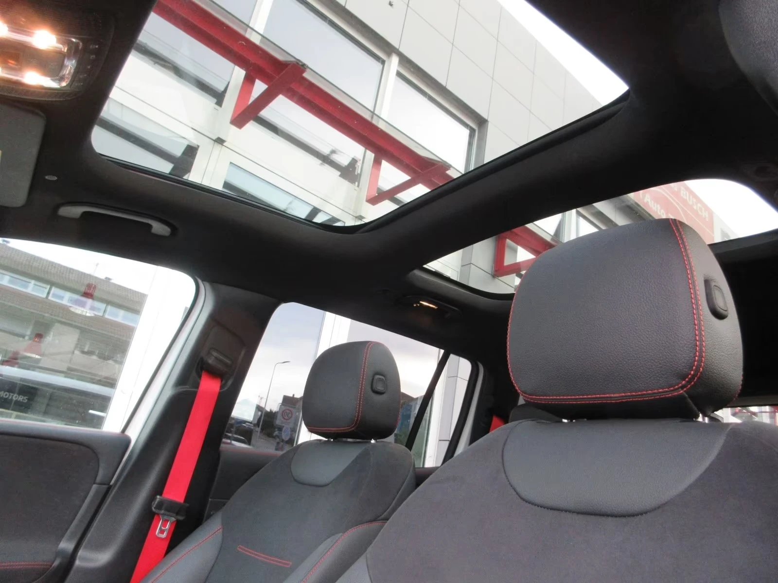 Mercedes-Benz GLB 35 AMG 4Matic | Mobile.bg   11