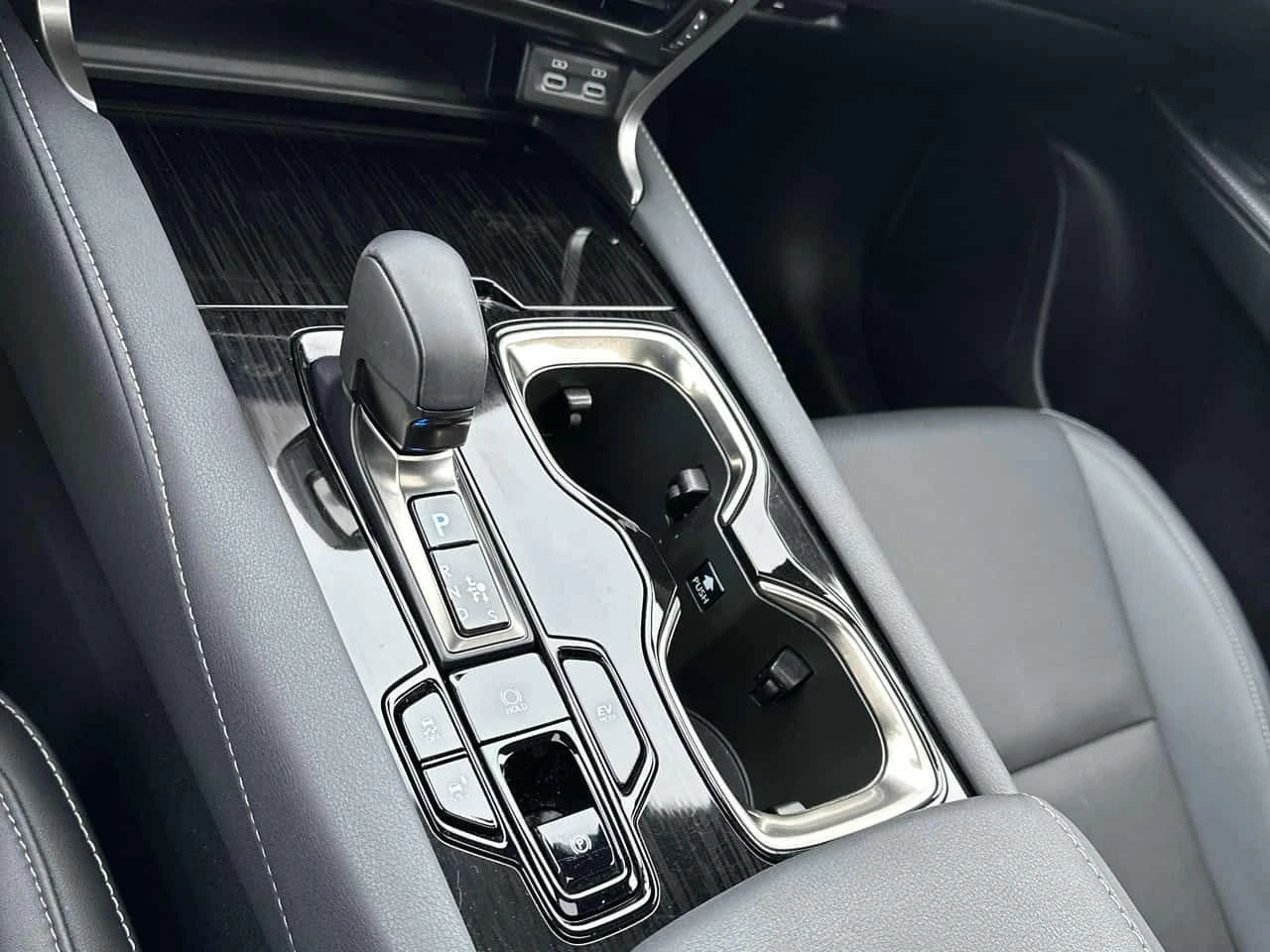 Lexus RX  350h | ��������� | ��������� | CARFAX | Mobile.bg � ����������� 13