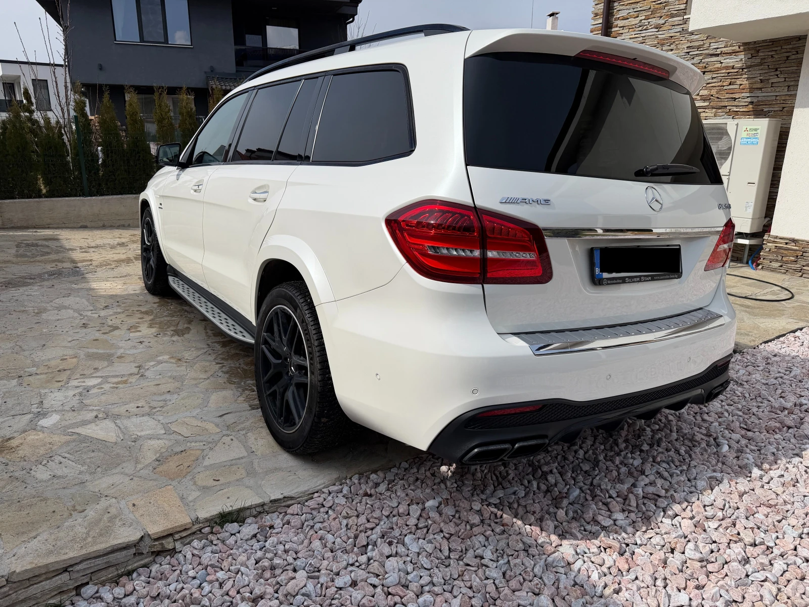 Mercedes-Benz GLS 63 AMG, снимка 3 - Автомобили и джипове - 53755224