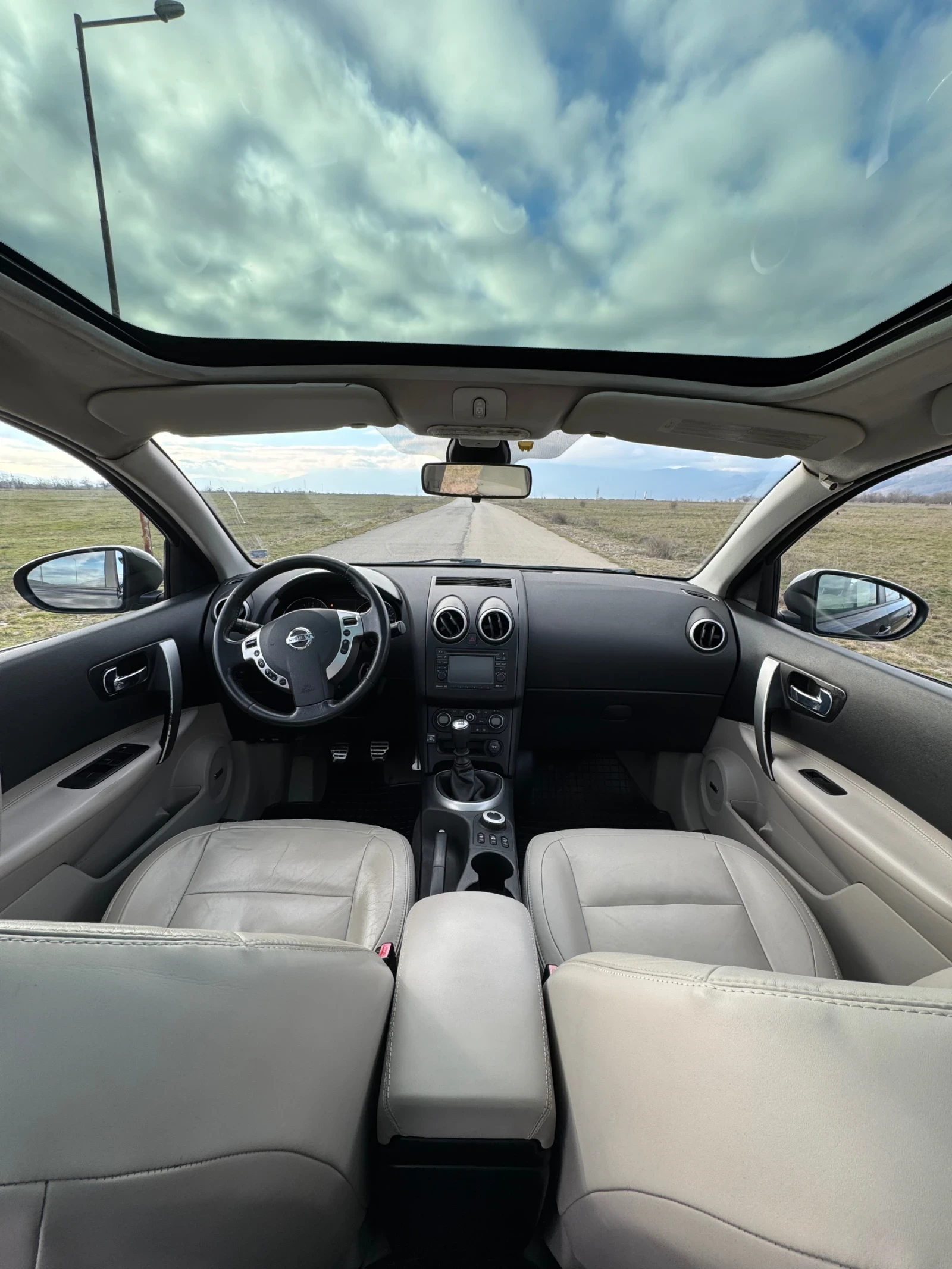 Nissan Qashqai Nissan Qashqai + 2 2.0 4�4 ��� 6+ 1����� ���� | Mobile.bg � ����������� 16