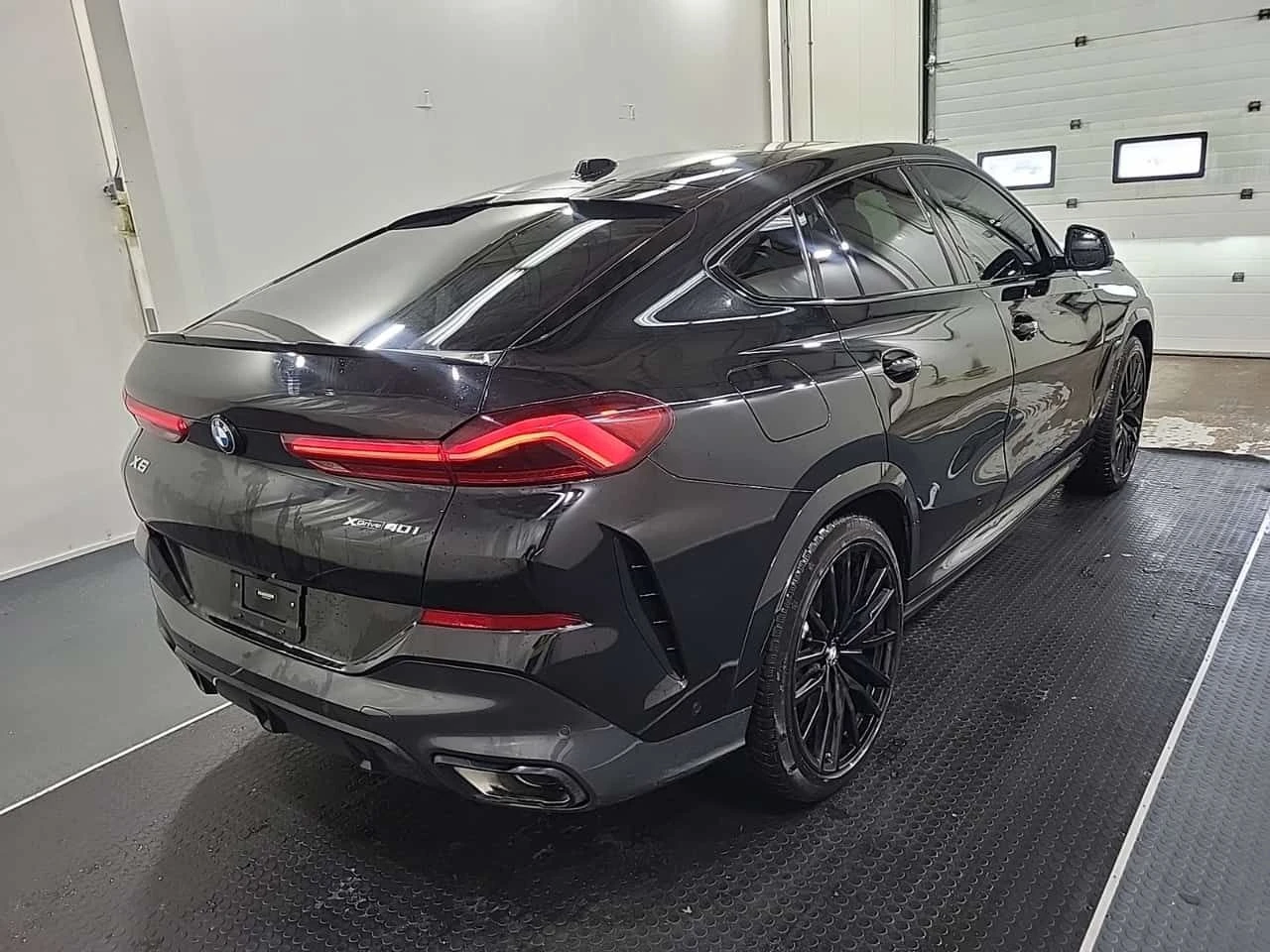BMW X6 * XDRIVE40I * CARFAX * DISTRONIC *  | Mobile.bg � ����������� 3