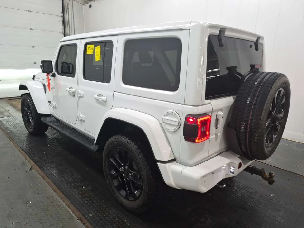 Jeep Wrangler * CARFAX * 2 КЛЮЧА * 2 БРОЯ ГУМИ * , снимка 4 - Автомобили и джипове - 54412663