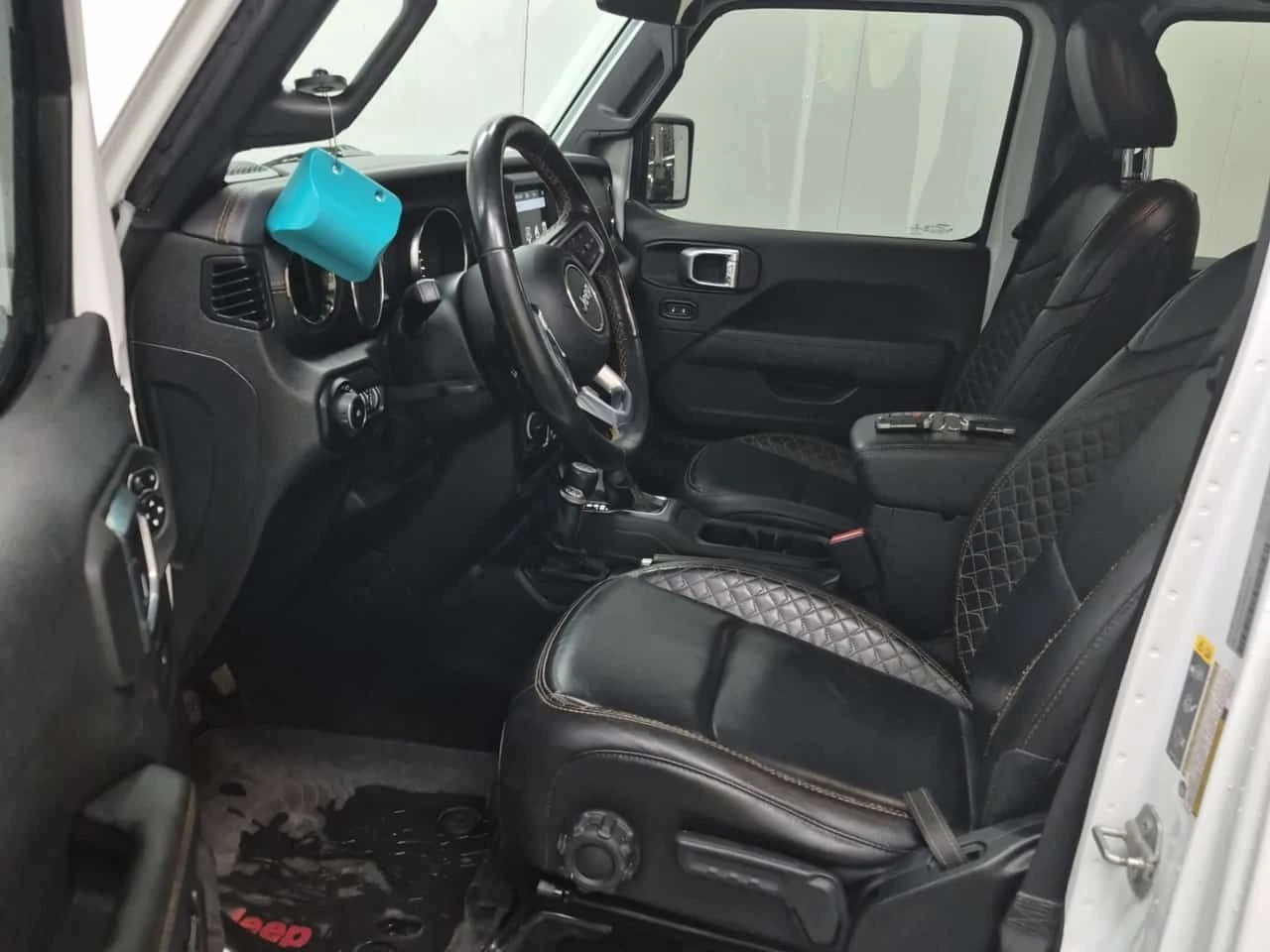 Jeep Wrangler * CARFAX * 2 КЛЮЧА * 2 БРОЯ ГУМИ * , снимка 9 - Автомобили и джипове - 54412663