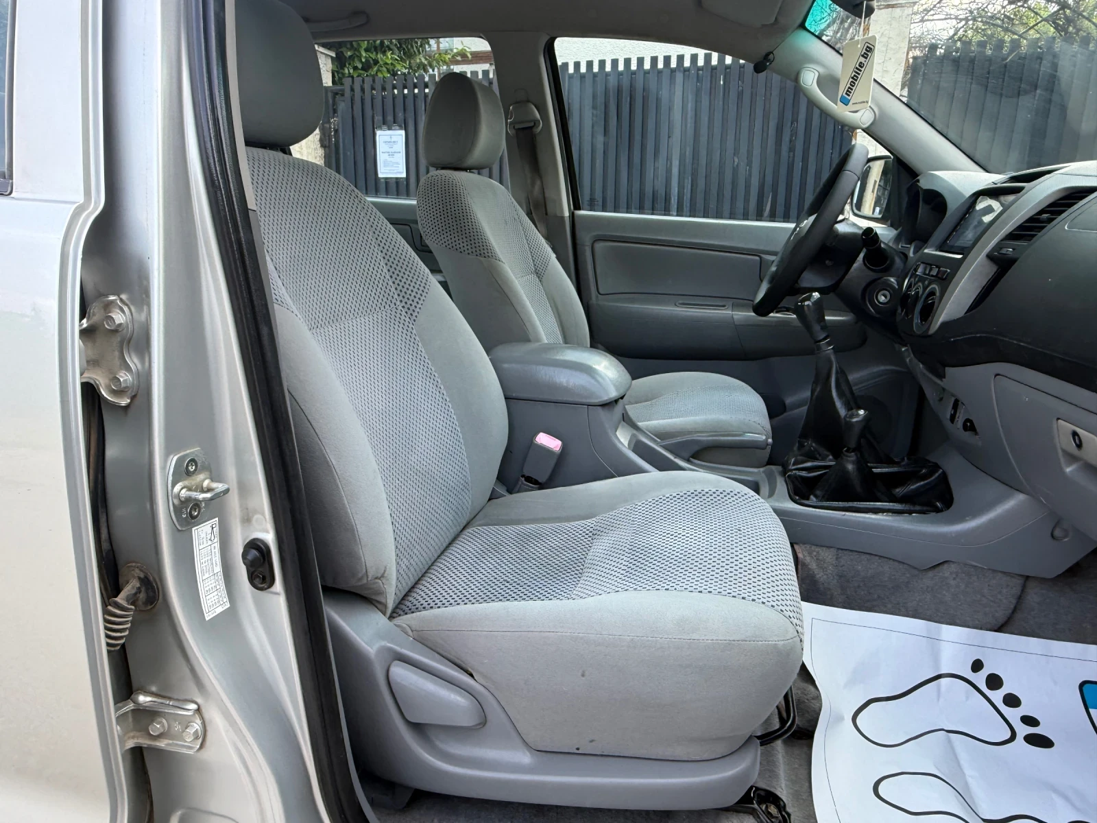 Toyota Hilux 2.5D4D 102kc, снимка 8 - Автомобили и джипове - 55306985