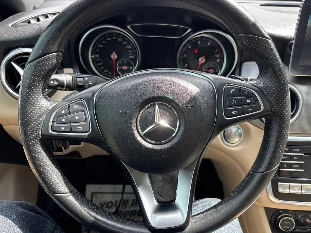 Mercedes-Benz GLA * 250 4MATIC* АВТОКРЕДИТ БЕЗ ПЪРВОНАЧАЛНА ВНОСКА* , снимка 13 - Автомобили и джипове - 55948802