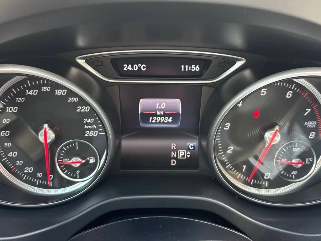Mercedes-Benz GLA * 250 4MATIC* АВТОКРЕДИТ БЕЗ ПЪРВОНАЧАЛНА ВНОСКА* , снимка 8 - Автомобили и джипове - 55948802