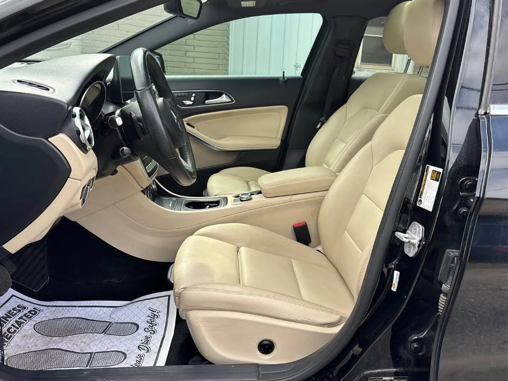 Mercedes-Benz GLA * 250 4MATIC* АВТОКРЕДИТ БЕЗ ПЪРВОНАЧАЛНА ВНОСКА* , снимка 5 - Автомобили и джипове - 55948802