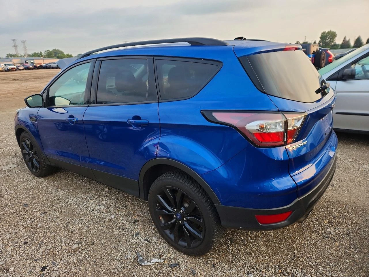 Ford Escape 1.5l Titanium, снимка 2 - Автомобили и джипове - 56024595