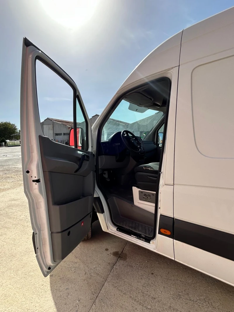 VW Crafter, снимка 7 - Бусове и автобуси - 47761773