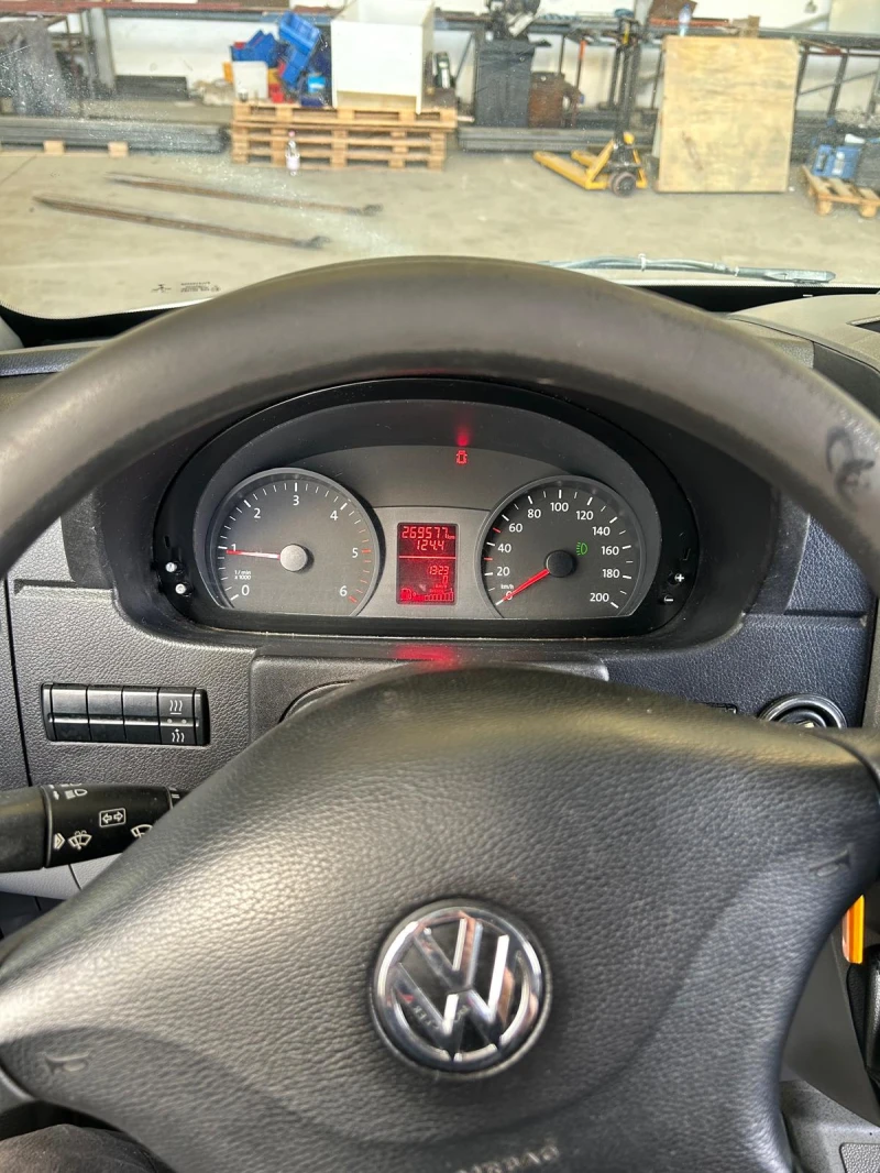 VW Crafter, снимка 8 - Бусове и автобуси - 47761773