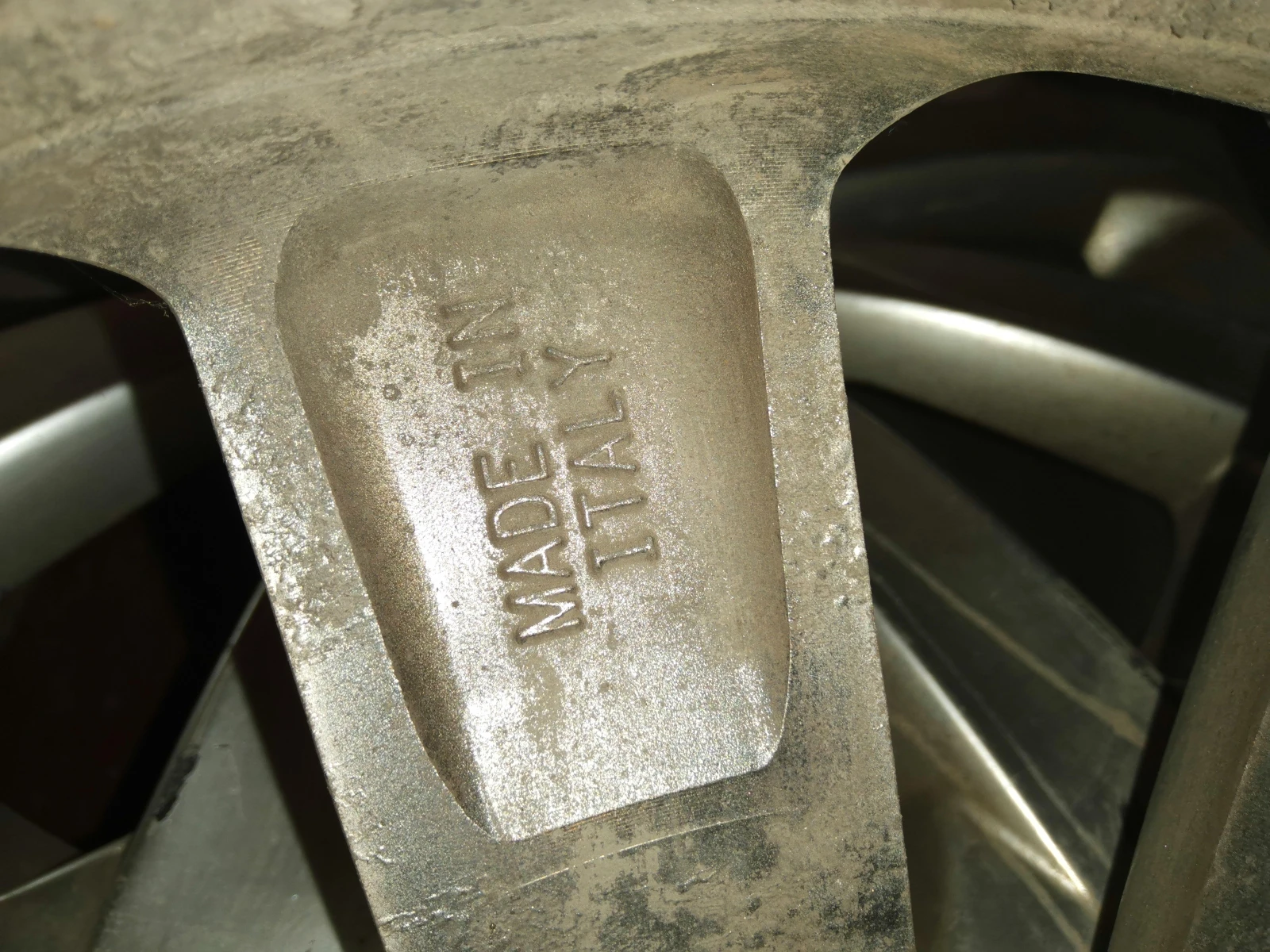 ���� � ������ 225/45R18 �� Fiat Croma | Mobile.bg � ����������� 9