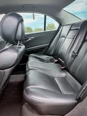 Mercedes-Benz E 220 АВТОМАТИК, ПЕРФЕКТНА, снимка 9
