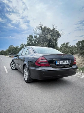 Mercedes-Benz E 220 АВТОМАТИК, ПЕРФЕКТНА, снимка 4