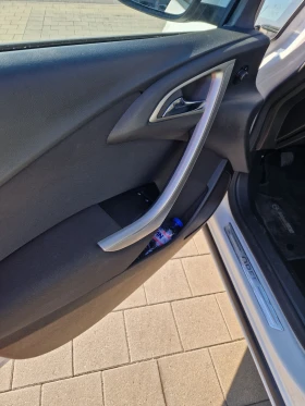 Opel Astra 1.7 CDTI, снимка 17