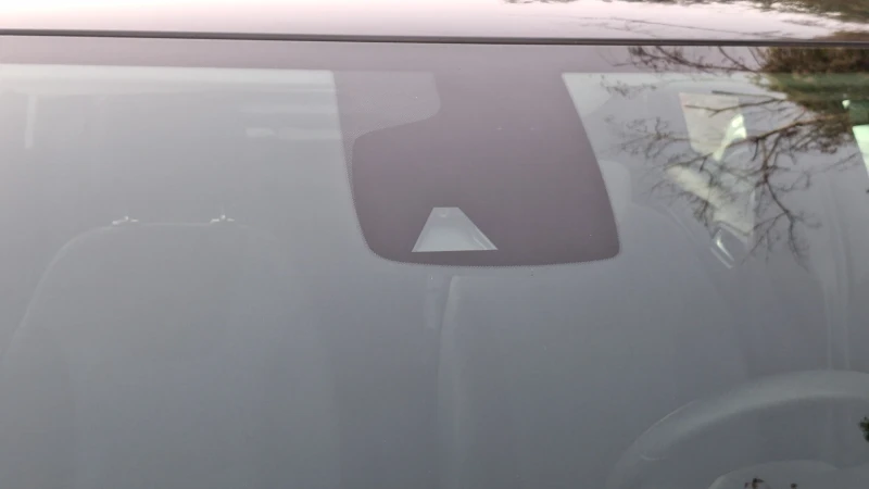 Opel Crossland X 1.2I Euro6B, снимка 9 - Автомобили и джипове - 52383529