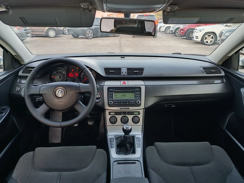 VW Passat 2.0TDI COMFORTLINE, снимка 10 - Автомобили и джипове - 47221381