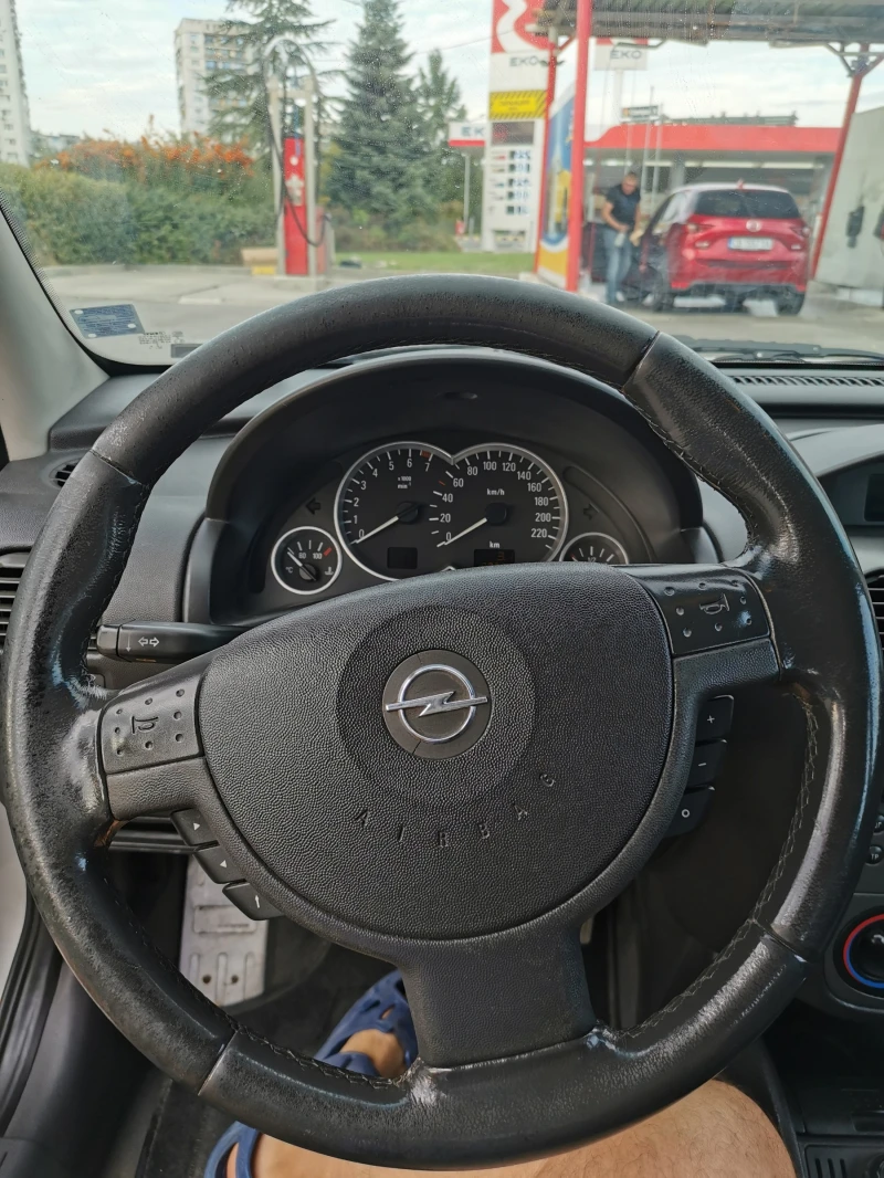 Opel Corsa C, снимка 7 - Автомобили и джипове - 47655223