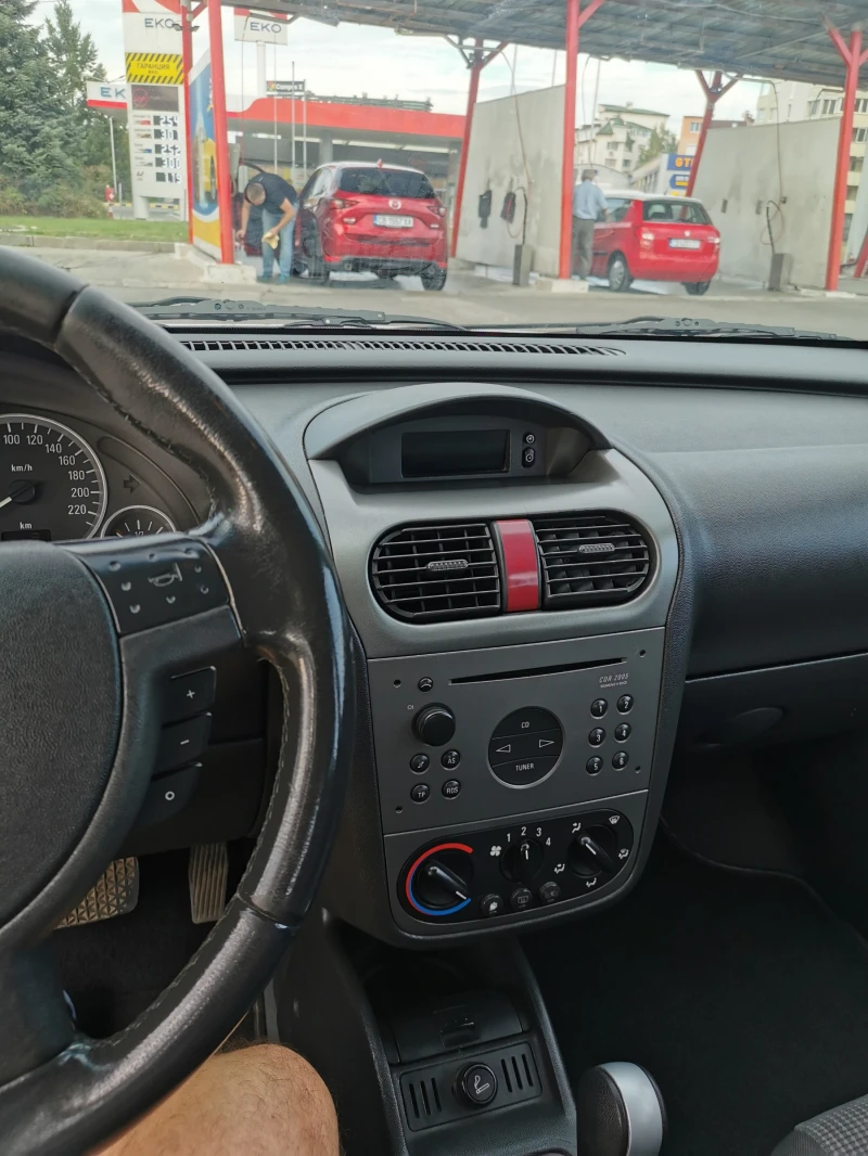 Opel Corsa C, снимка 8 - Автомобили и джипове - 47655223