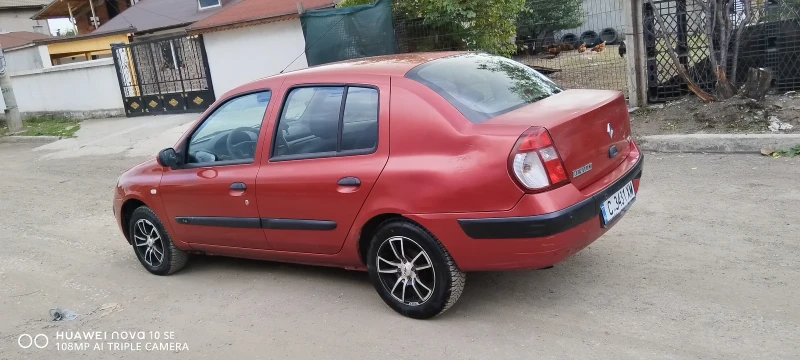 Renault Clio 1.4 евро 4 преглед , снимка 6 - Автомобили и джипове - 48075355