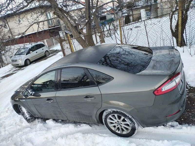 Ford Mondeo Седан , снимка 8 - Автомобили и джипове - 49212508