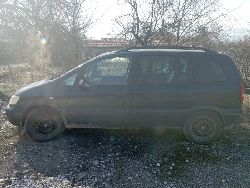 Opel Zafira, снимка 3 - Автомобили и джипове - 49267393