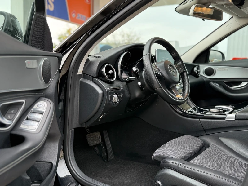 Mercedes-Benz C 220 Avantgarde, снимка 12 - Автомобили и джипове - 52105221