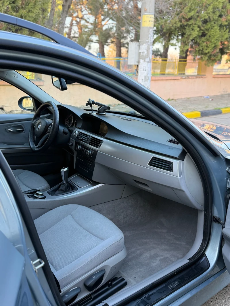 BMW 320 2.0, снимка 8 - Автомобили и джипове - 52874191