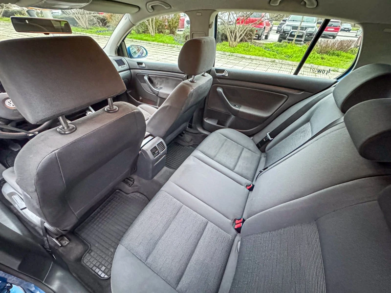 VW Golf 5 1.9 TDI, снимка 17 - Автомобили и джипове - 53097605