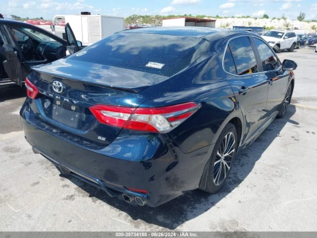 Toyota Camry LE 2.5L 203кс , снимка 4 - Автомобили и джипове - 47097677