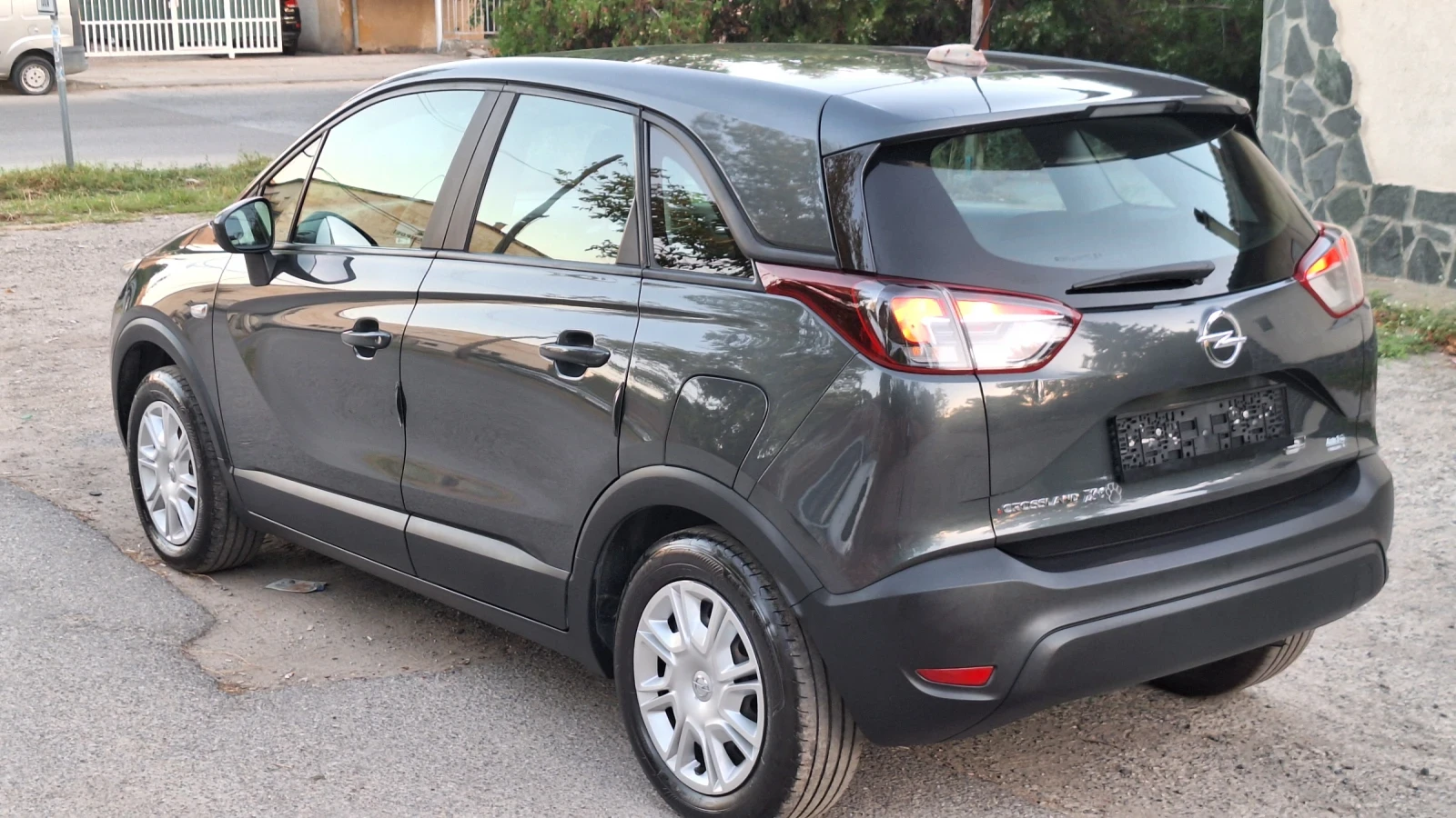 Opel Crossland X 1.2I Euro6B - изображение 5